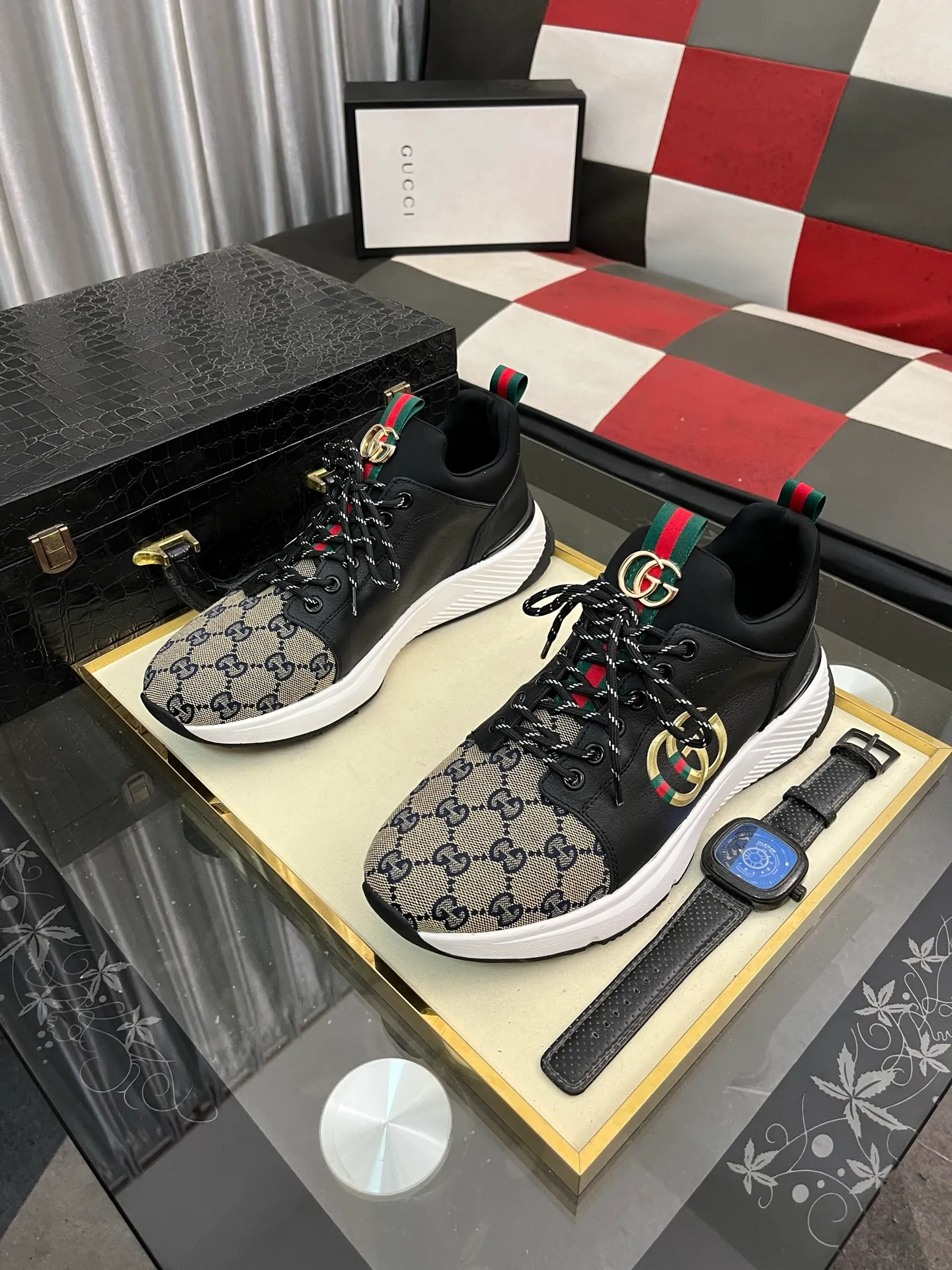 Men's Men's Shoes 💰458 ⌚️⌚️[GUCCI] Gucci men's casual shoes are absolutely popular 🔥The ultimate matching item for trendy men! The charm of super texture is irresistible, the main recommendation, the flower leather color is bright! The upper is made of high-quality brand printed fabric with cowhide, breathable leather lining and wear-resistant rubber sole, noble and elegant! Extremely comfortable🎁🎁You can be as handsome as you want💪 38-445⃣️colors available
